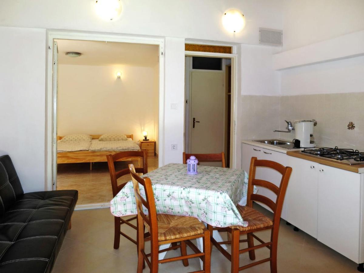 Apartment Pineta - Roj103 By Interhome Rovinj Bagian luar foto